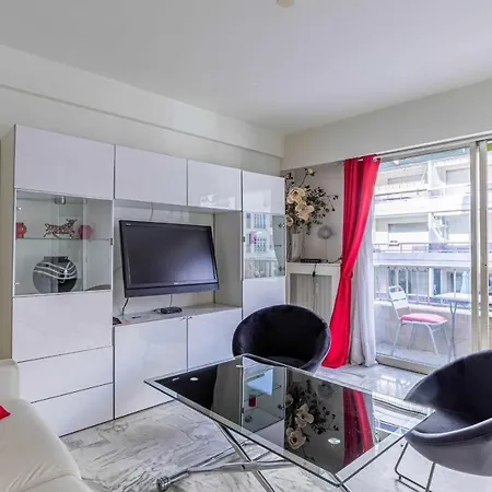 Apartment Cozy In The Heart Of - Near Sea